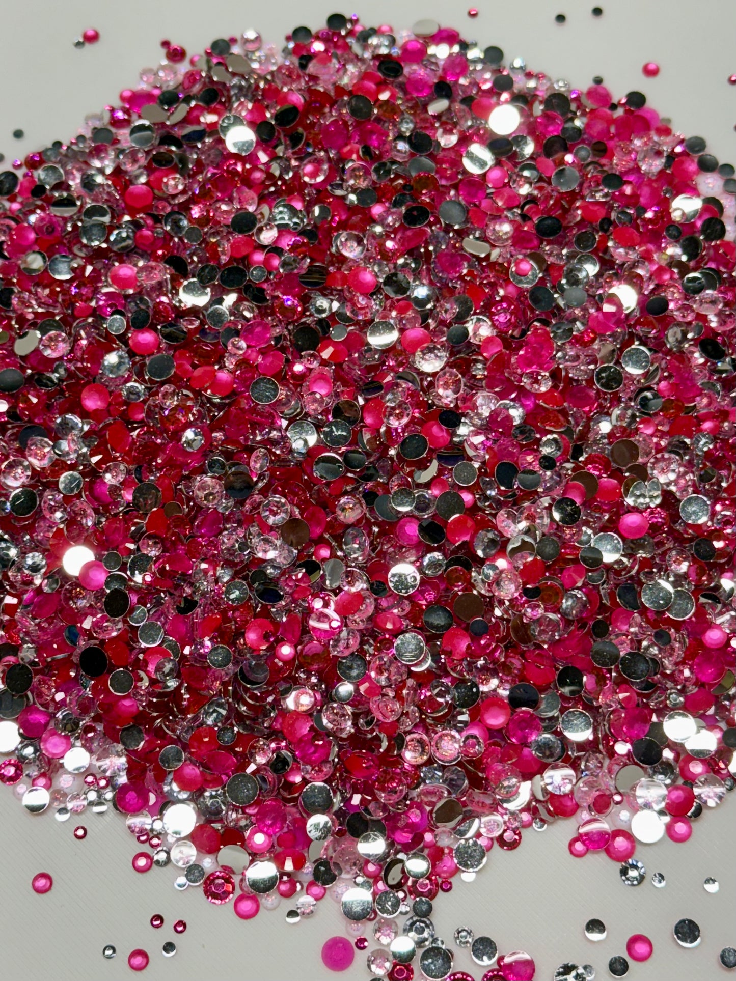 Heart Attack 2-5mm Rhinestone Mix