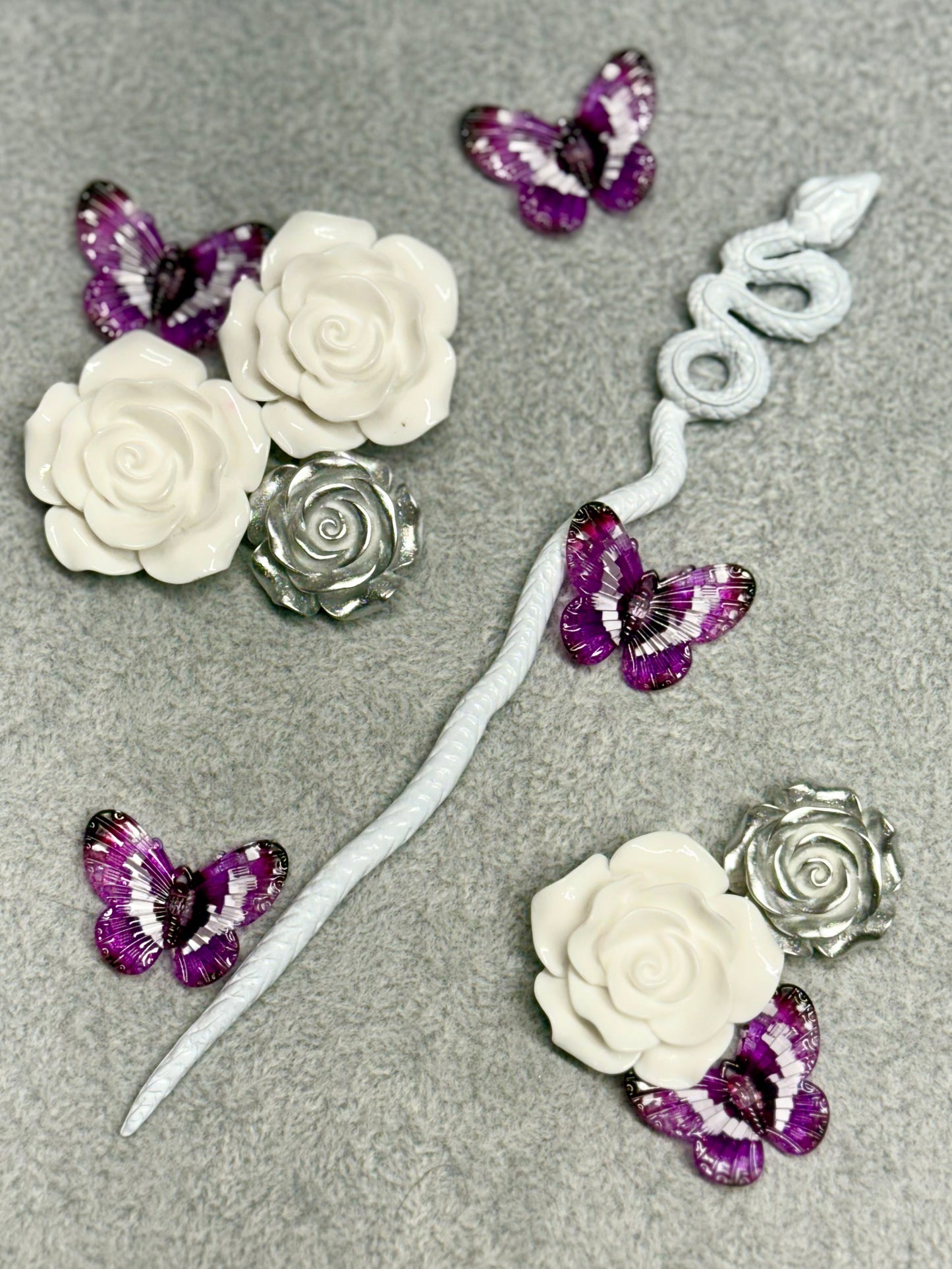 White Snake Embellishment Mix